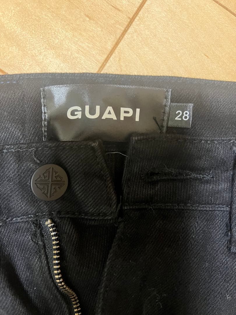GUAPI オールブラック ダメージ バギーデニム 裾zip付き
