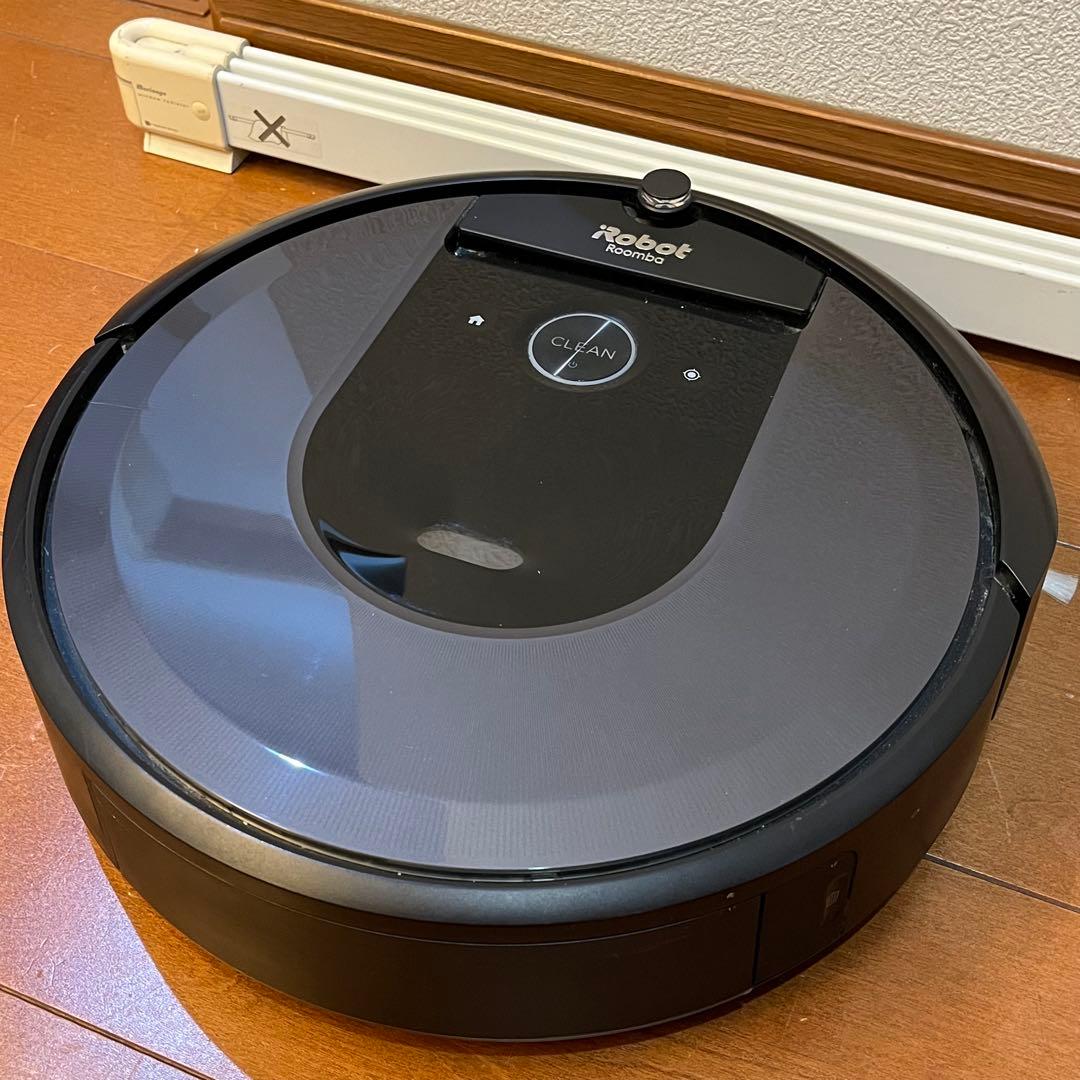 iRobot Roomba i7 ブラック 本体 のみ　ブラック掃除機