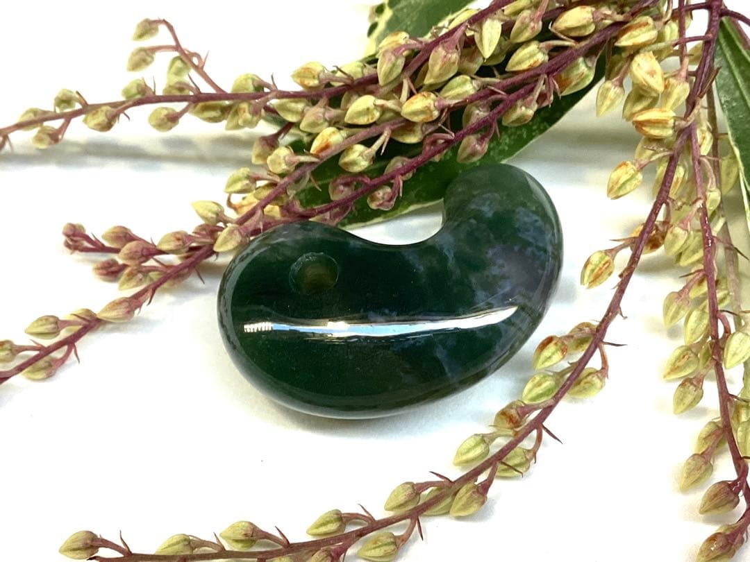 ✳驚きの透かし‼️花仙山*出雲【碧玉】　皆無の逸品‼️ 本物をコレクション御守りに‼️