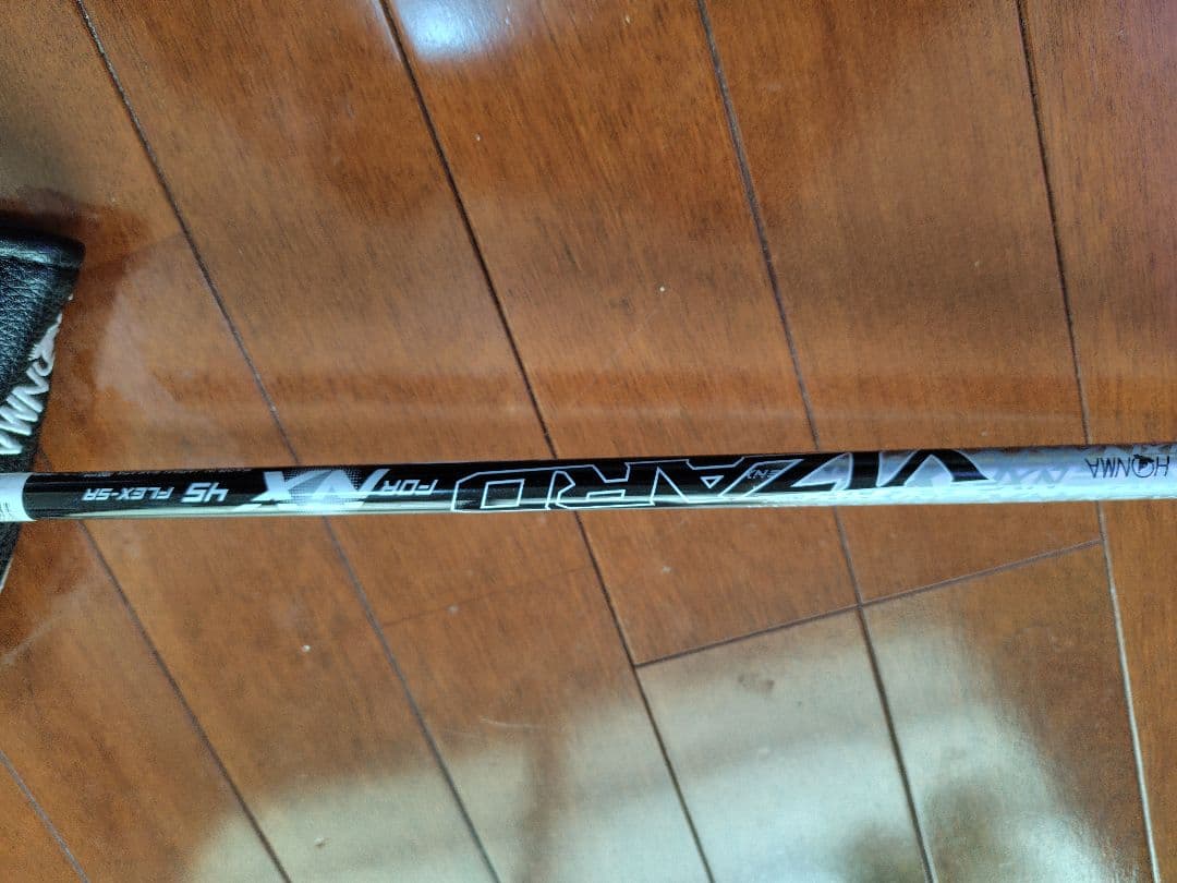 HONMA　BERES ＮＸ ４番ユーティリティ（ヘッドカバー付）