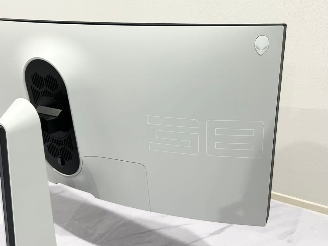 DELL Alienware AW3821DW 37.5インチ