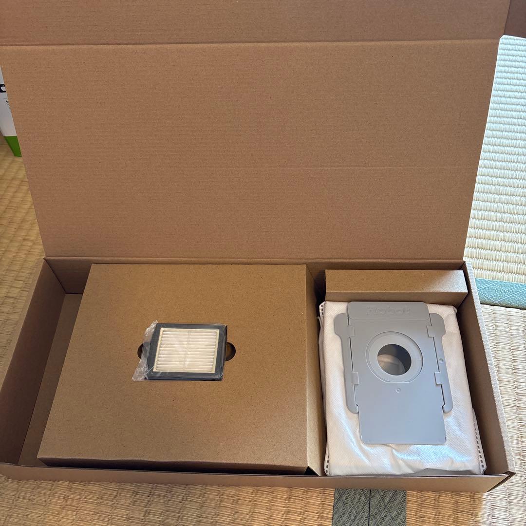 iRobot Roomba i3+自動ゴミ収集機能付き