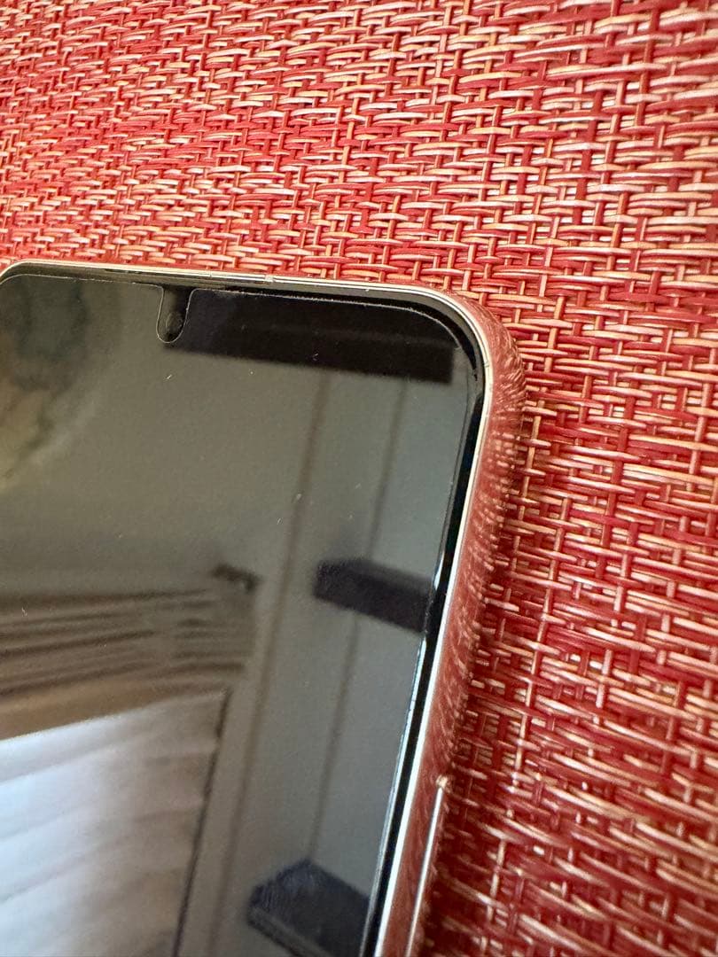 Samsung Galaxy S22 ホワイト 本体