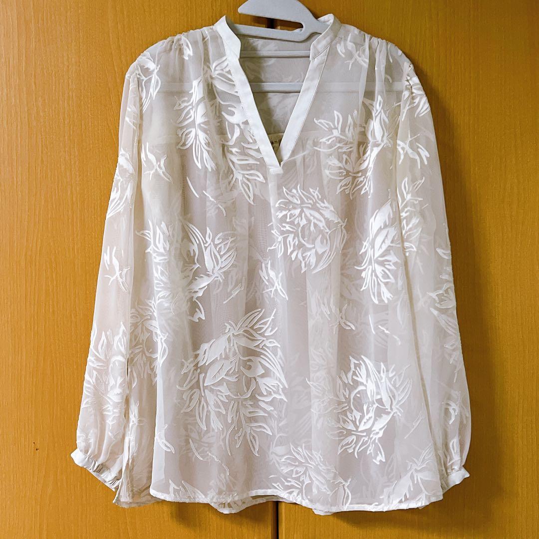 スキッパーネックオパールブラウス エクリュ アニュアンス