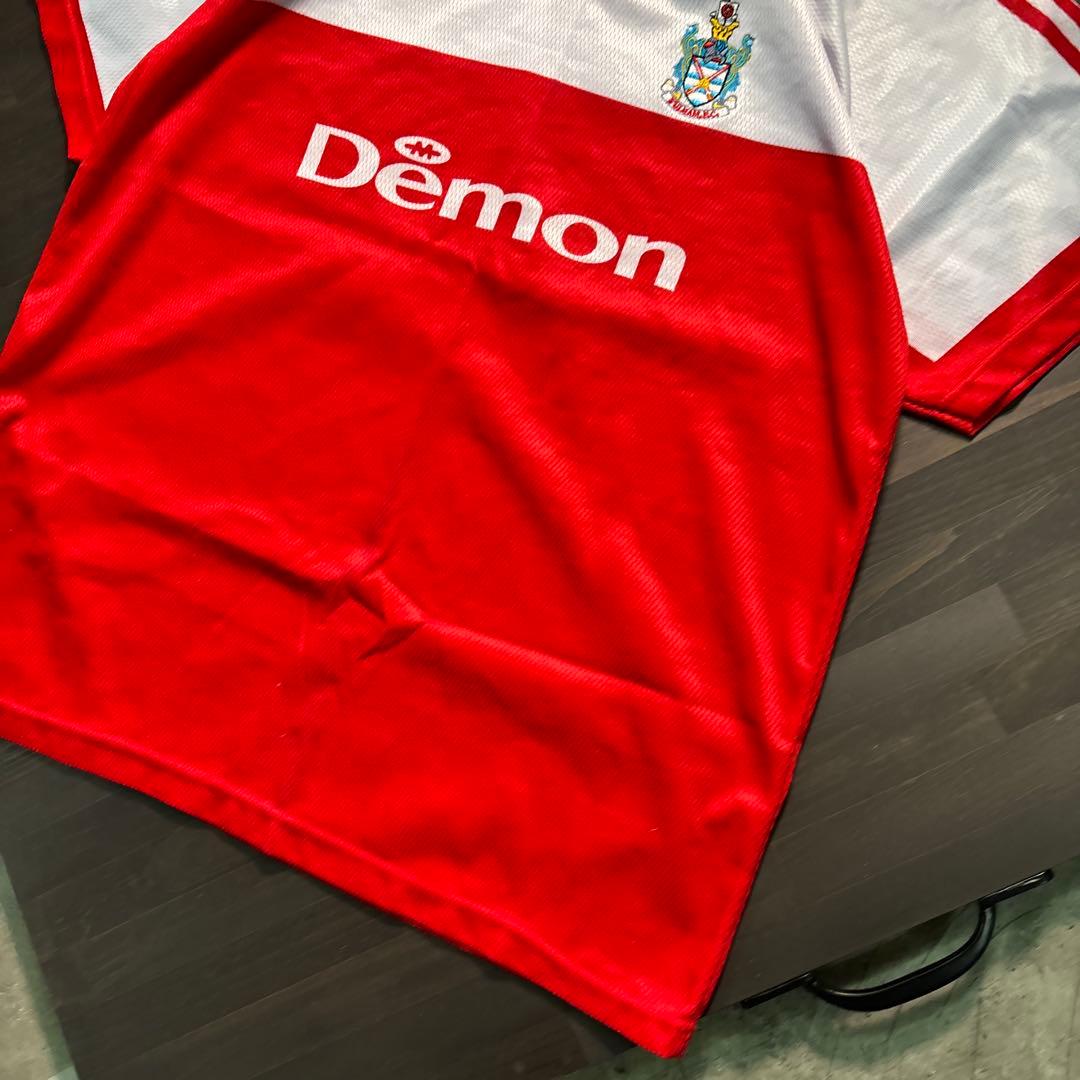 ★8SM2 UEFA チャンピオンズリーグ　ゲームシャツ　赤白　ゲームシャツ古着