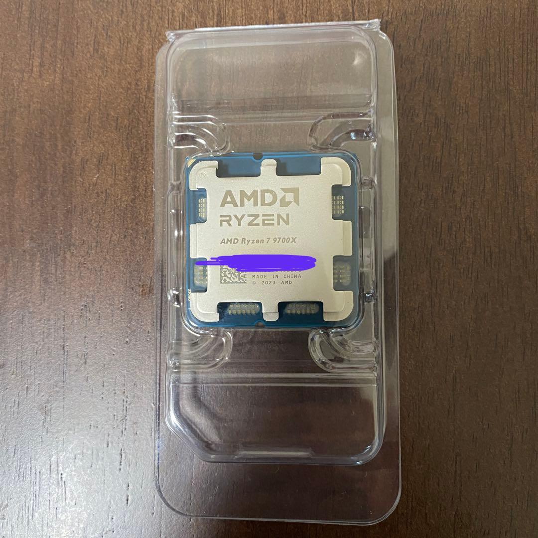AMD Ryzen 7 9700X CPU 本体