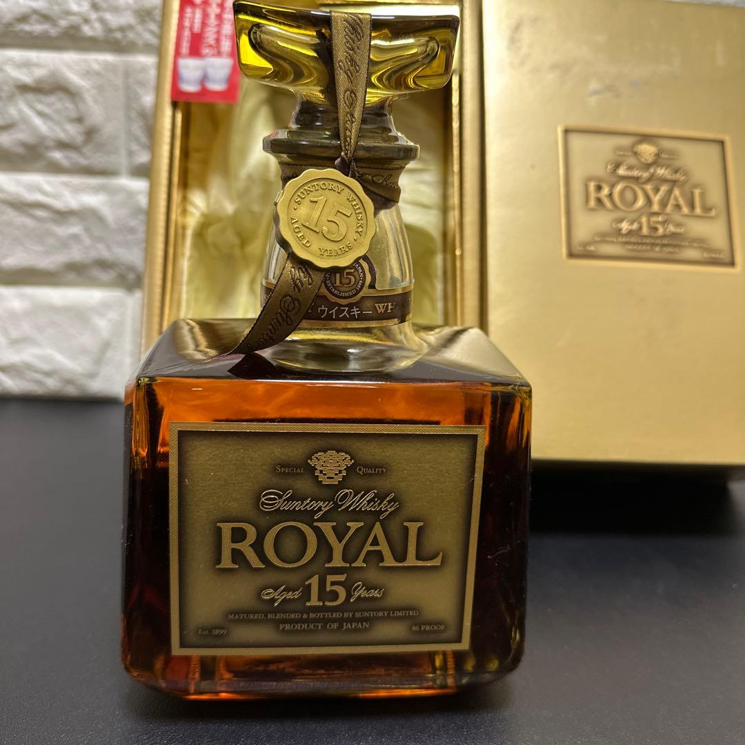 SUNTORY  サントリーローヤル 15年 ゴールドラベル750ml