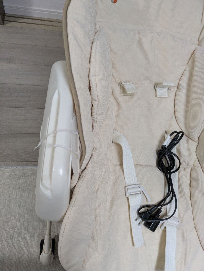 コンビCombi 電動メロディー付きオートスイングハイローチェア