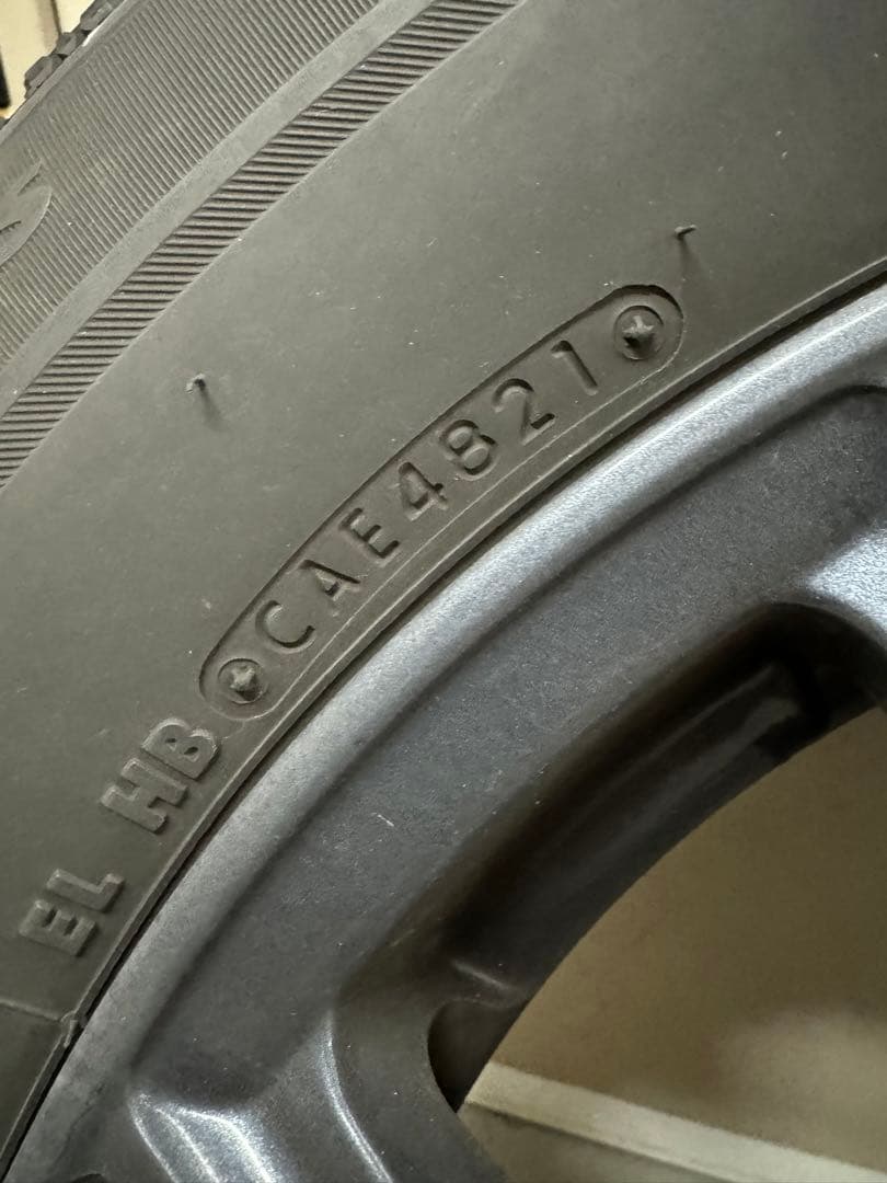 ブリザックVRX2 スタッドレスタイヤ、ホイールセット　215/65/16