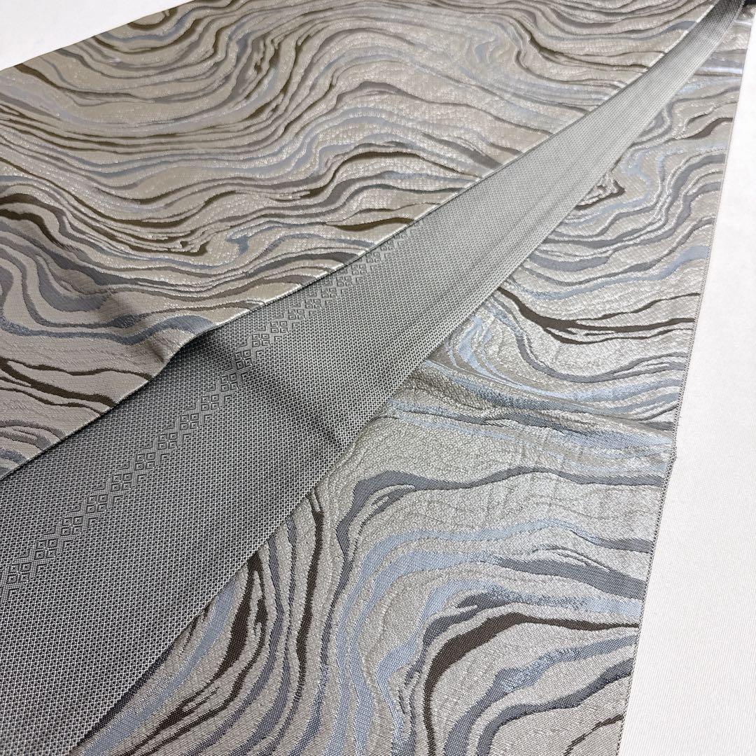 袋帯　全通　リバーシブル　流水模様　着物