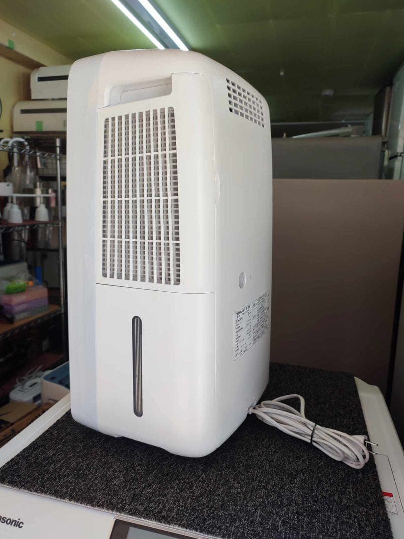シャープ 衣類乾燥機 除湿機 プラズマクラスター 2019年モ