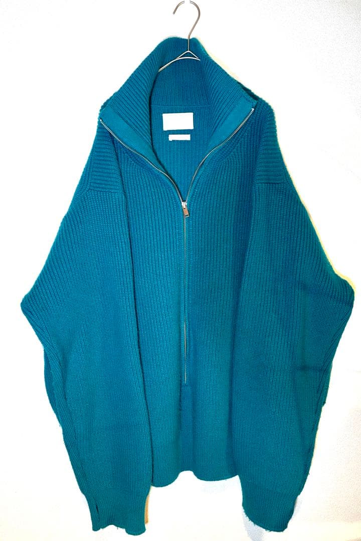 トップス YOKE 3/4 FRONT ZIP HIGHNECK RIB SWEATER