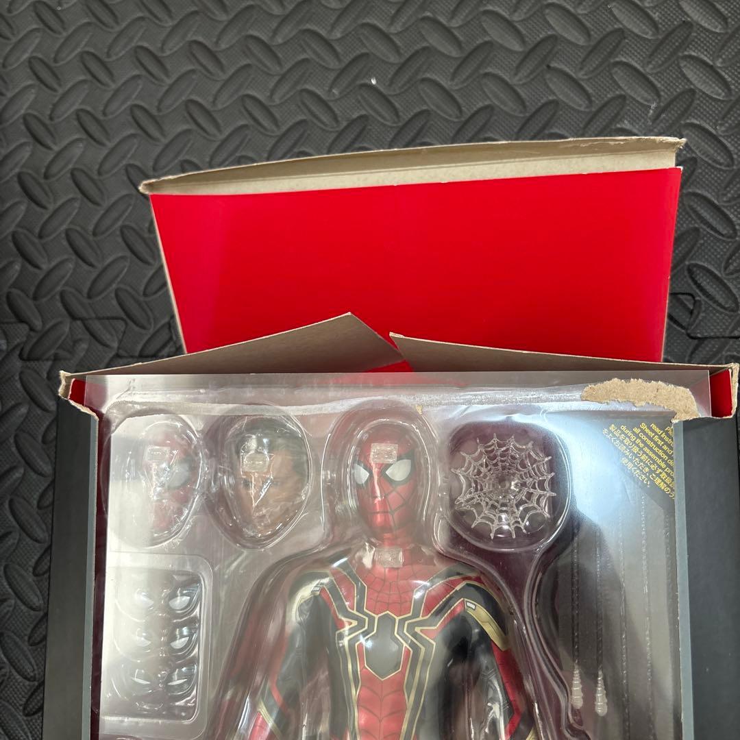 ホットトイズ　アイアン・スパイダー スパイダーマン　マーベル
