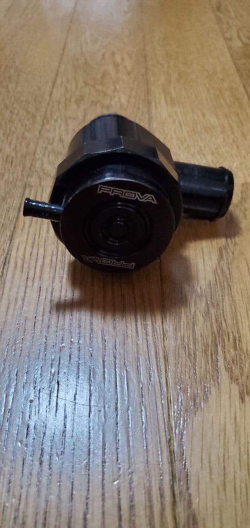 PROVA ブラック バルブ エンジンパーツ