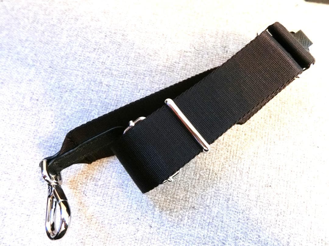 【新品 】プラダ/ iPhone 14 Plus /スマホケース ストラップ付