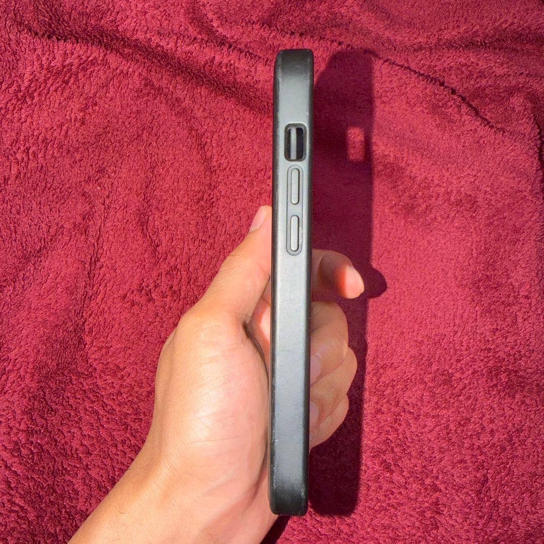 RIMOWA ブラック iPhone用ケース 15pro