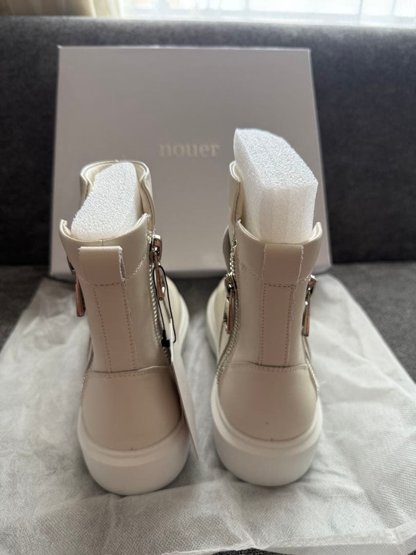 nouer ヌエール　サイドジッパーレザーブーツ
