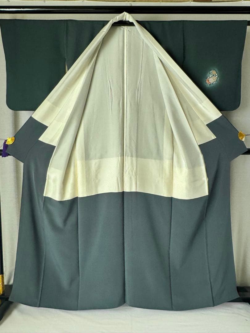 [美品] 辻ヶ花　付下げ　訪問着　正絹　緑　くすみ　略礼装　お茶　初釜　卒業式