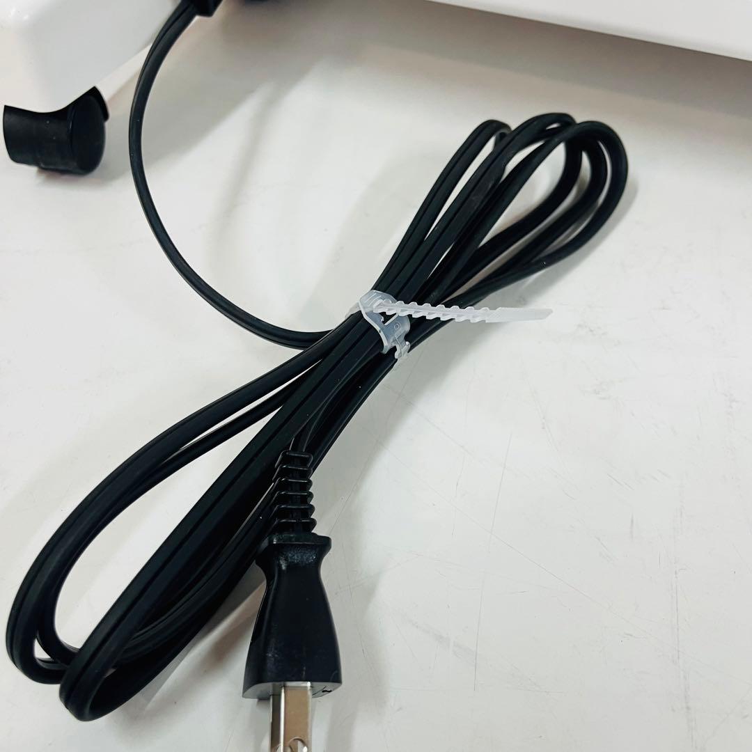 K1891 【サンルミエ キュート】遠赤外線暖房器 E800LS