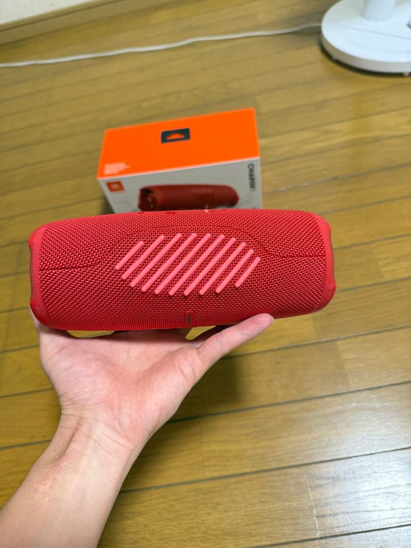 R*y様 JBL CHARGE 5 開封済み 使用わずか 付属品未使用