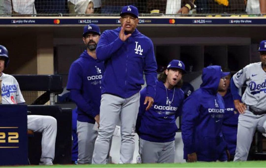 選手着用モデル ドジャース サイズL フルジップフーディー 新品未使用タグ付