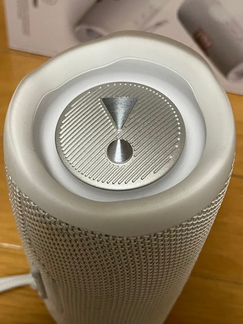 JBL FLIP6 ホワイト ワイヤレススピーカー