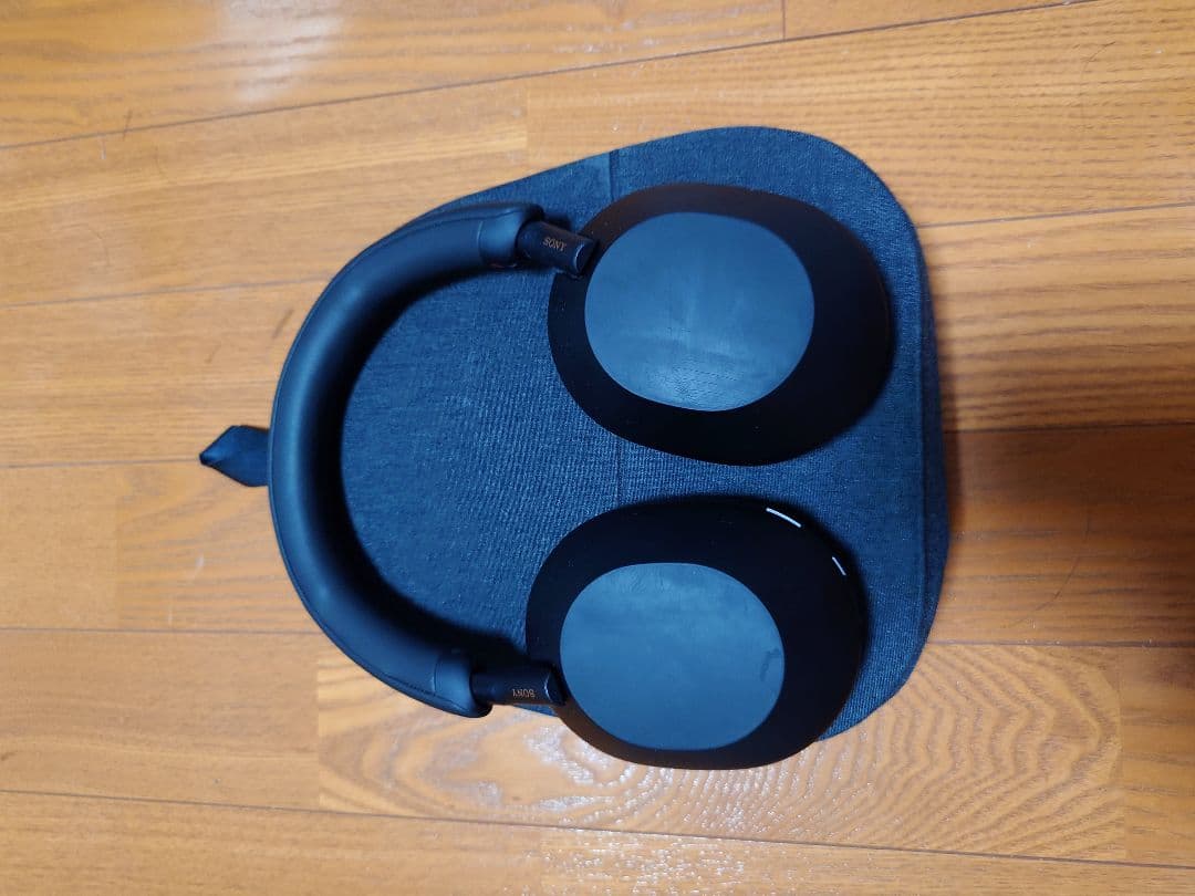 【特価】Sony wh-1000xm5 黒 箱付き ケース傷み