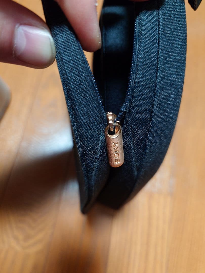 【特価】Sony wh-1000xm5 黒 箱付き ケース傷み