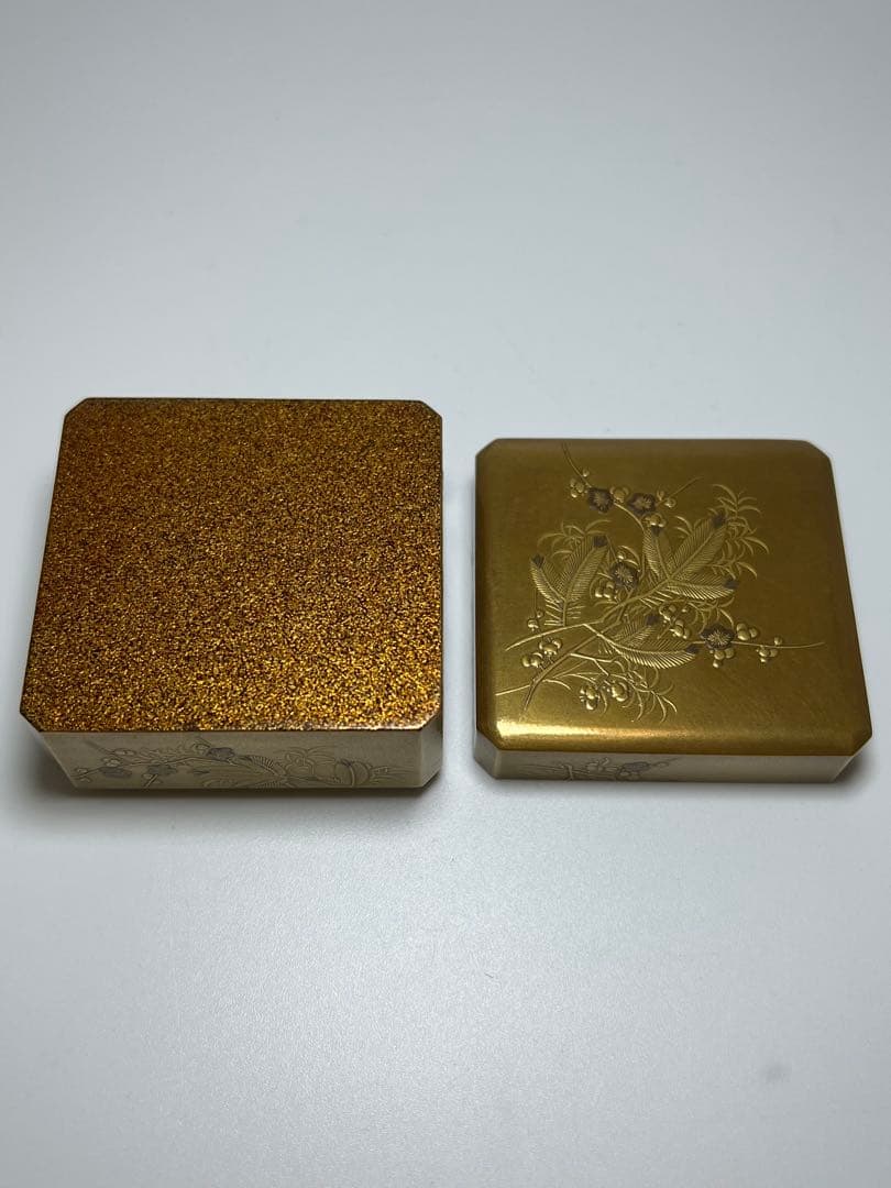 香道具 時代蒔絵 金蒔絵花草風景図香合 金地内金梨地 箱付 明治時代蒔絵　古美術