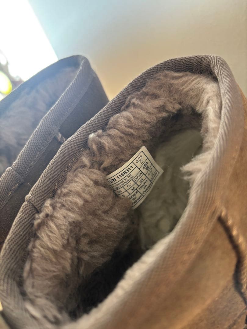 UGG クラシック ウルトラ ミニ ニュー ハイツ　24cm