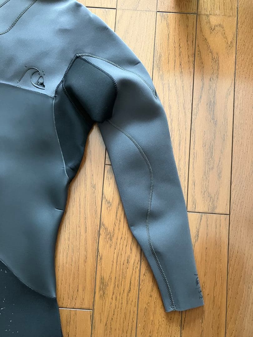 「美品」クイックシルバー　ウェットスーツ　RN114199 Lサイズ