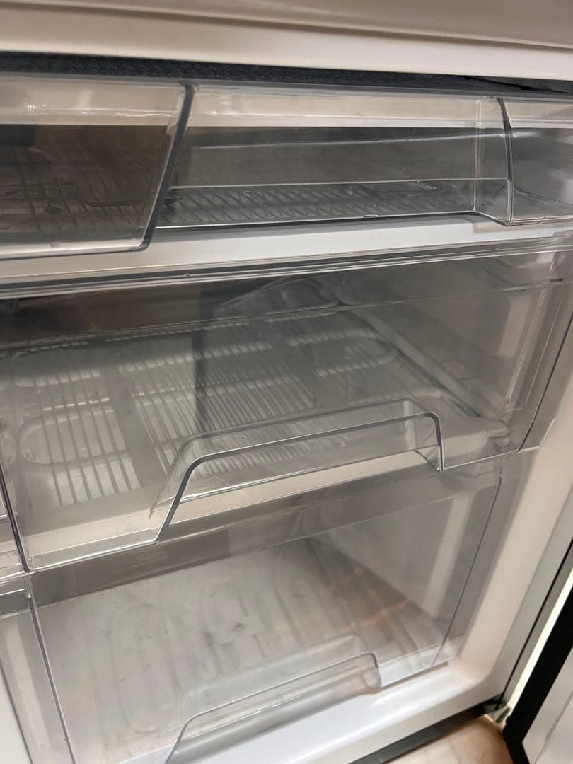 冷蔵庫 家庭用 冷凍庫 2ドア 142L IRSD-14A-B 黒　定価3万円