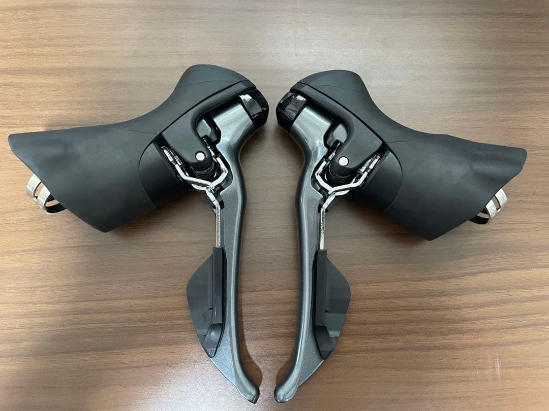 【新品未使用】Shimano Claris R2000 STIレバー