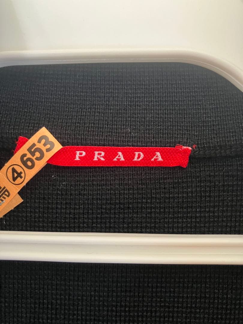 プラダ　黒ニット　50