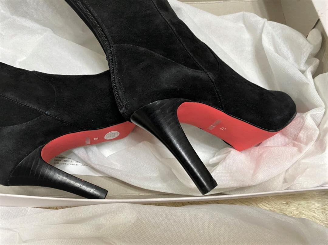 ◆最終価格　未使用　VSEVEN　インストーム入り美脚ロングブーツ　２３ｃｍ　黒