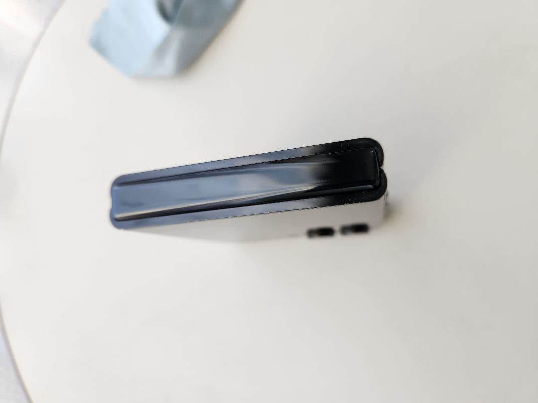 Motorola razr 50 Ultra US版（SIMフリー）