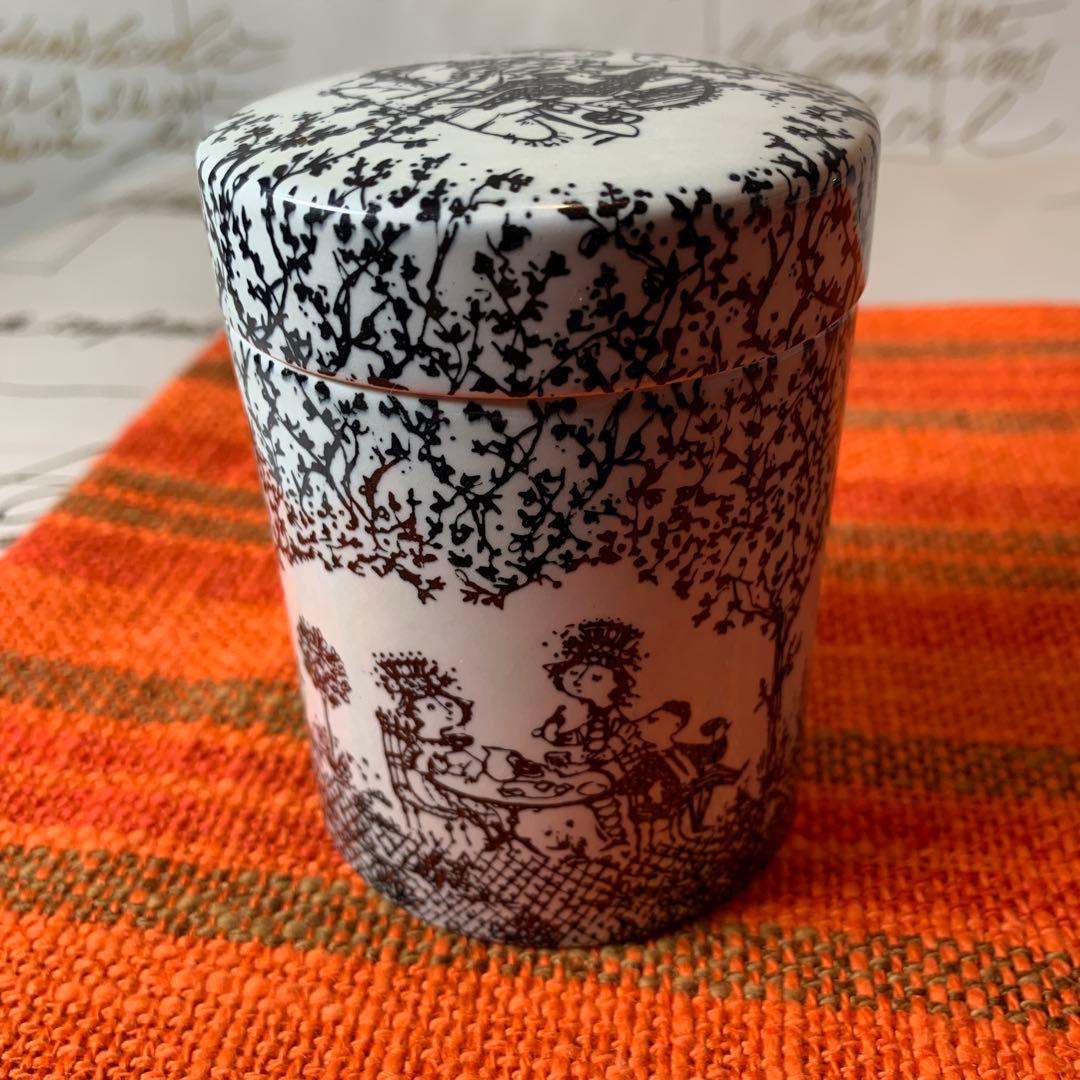 ビヨンヴィンブラッド　ビンテージのニモール窯の蓋物小物入れ！絵柄が可愛いです！