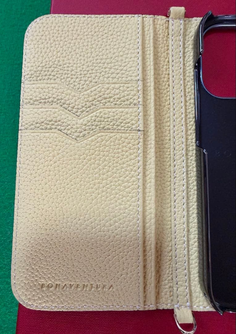 新品同様BONAVENTURA／ボナベンチュラ　iPhone17 proケース