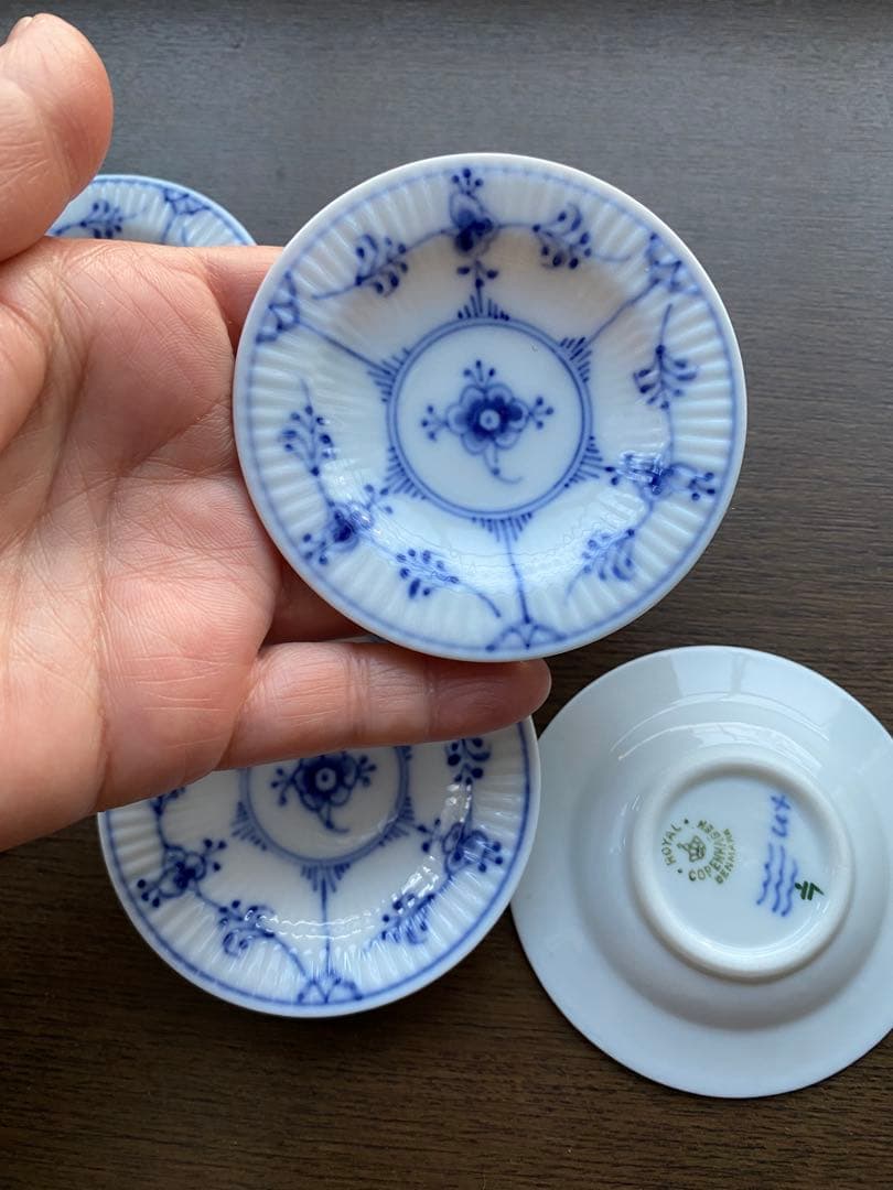 ピ*オ様 ロイヤルコペンハーゲンブルーフルーテッドプレイン1/7 の5枚セット