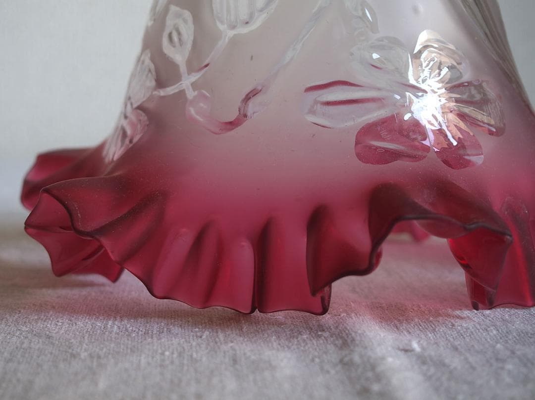 磨りガラス 植物柄 ピンク フリル ランプシェード アールヌーヴォー/K225