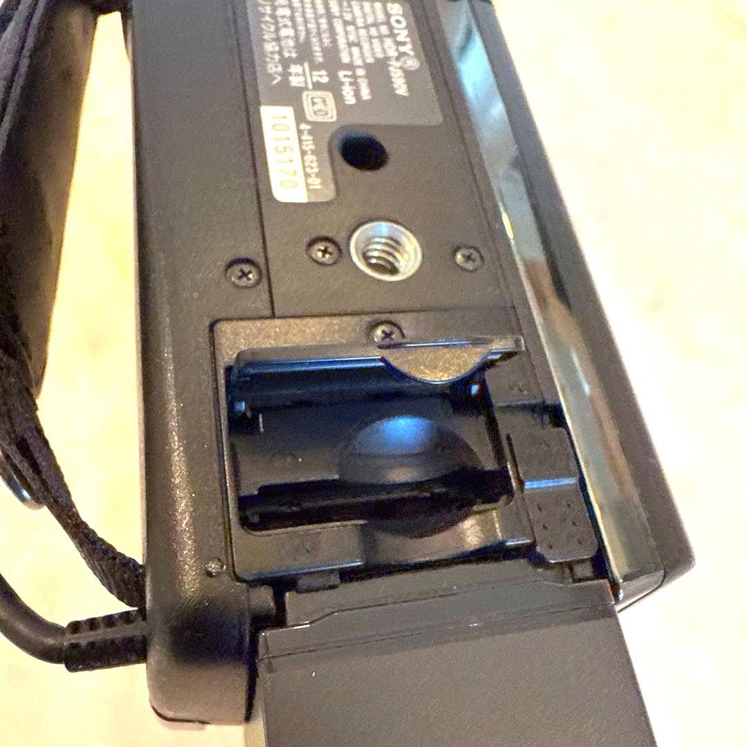 SONY HDC-PJ590V ビデオカメラ　大容量バッテリー　外付けライト付