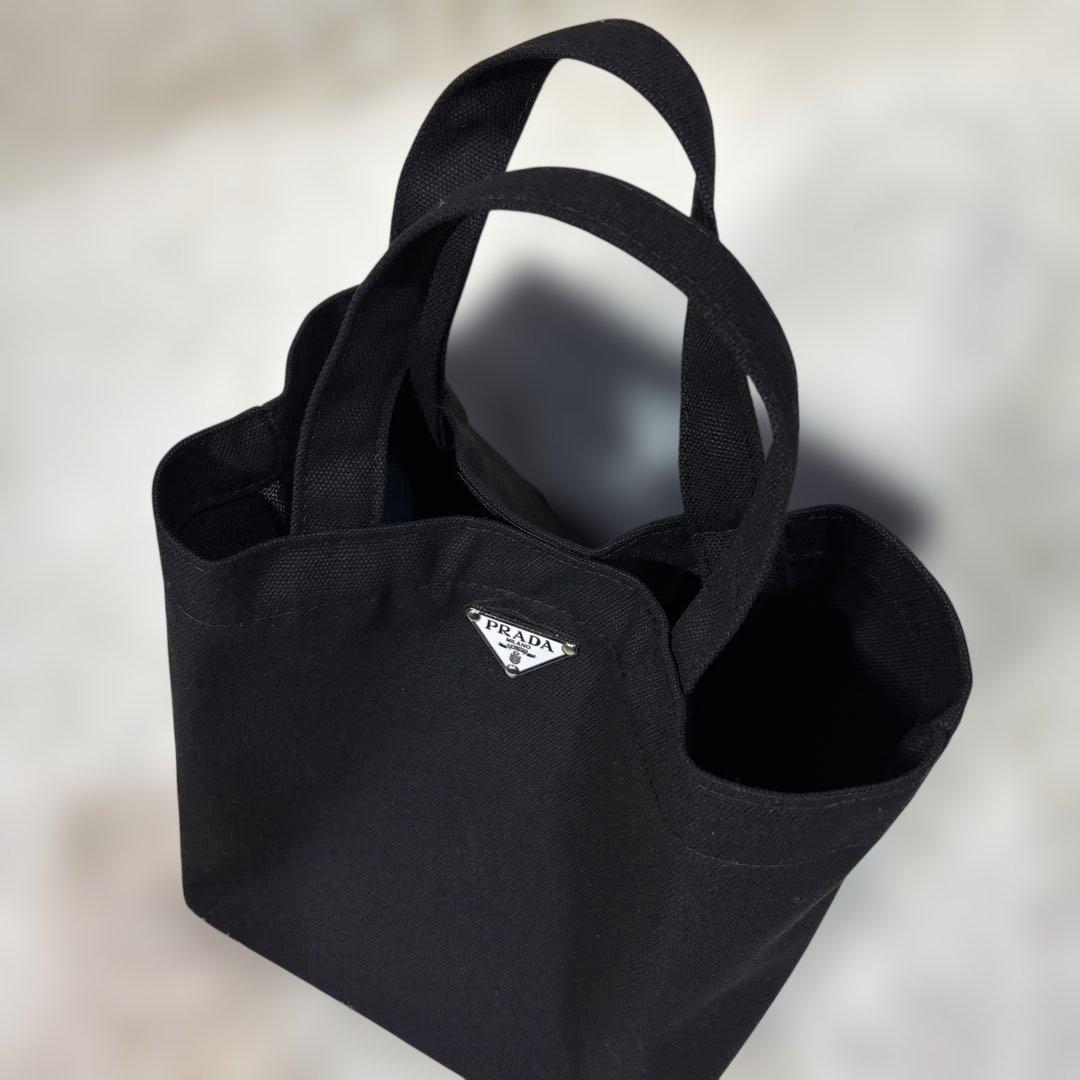 PRADA ブラック トートバッグ