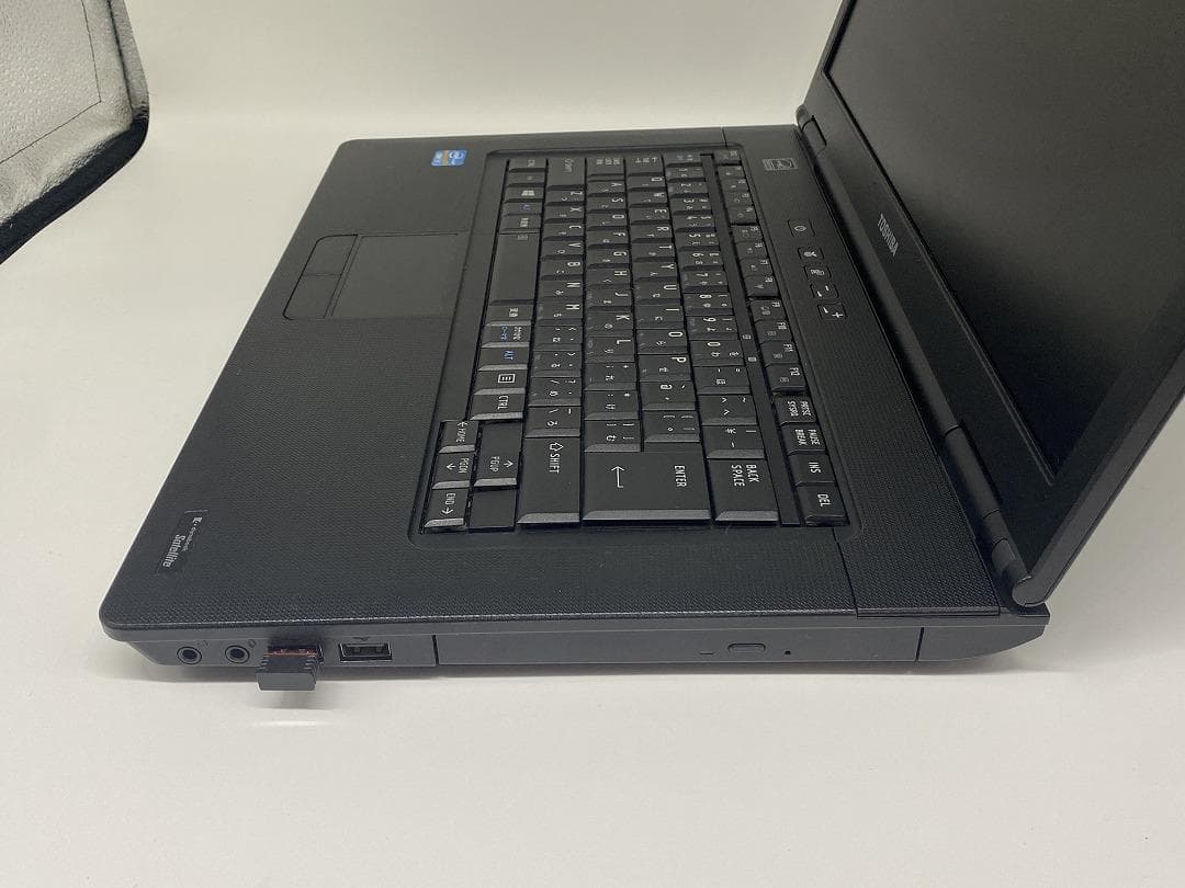 【東芝】爆速 Corei7/新品SSD128GB 15.6 ノートパソコン A4