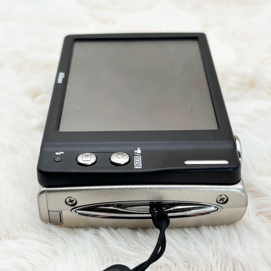 美品 Nikon COOLPIX S230 シルバー 訳あり