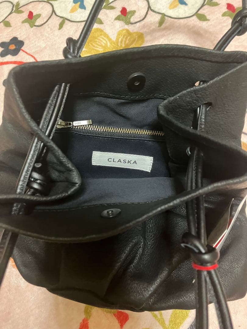 CLASKA ブラックレザーバッグ