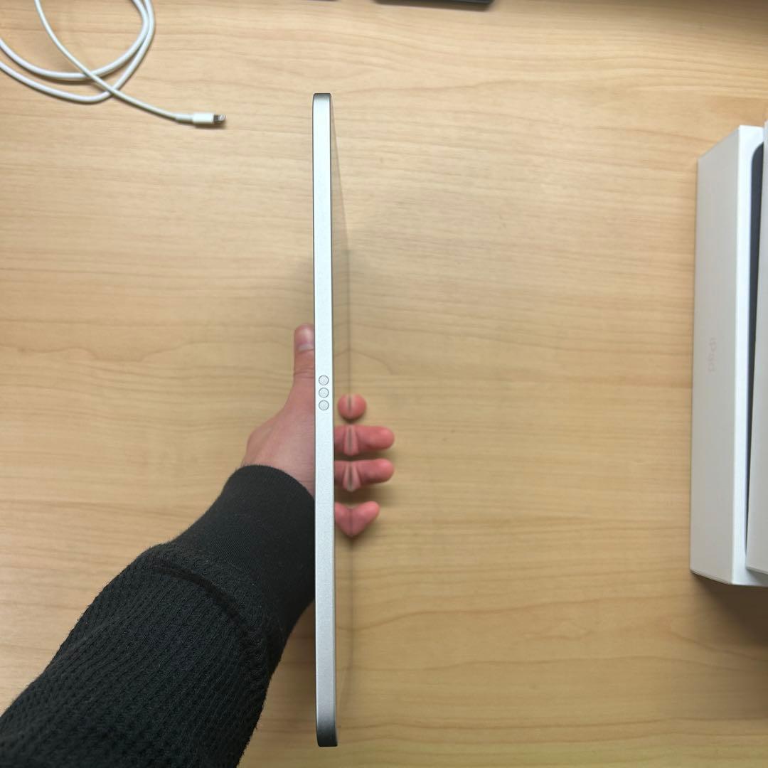 iPad(第10世代) Wi-Fi 64GB 最大バッテリー99%