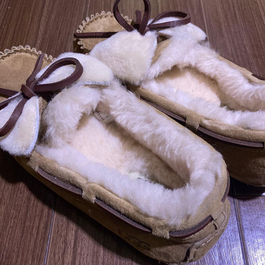 靴 UGG DAKOTA DOUBLE BOW 23cm