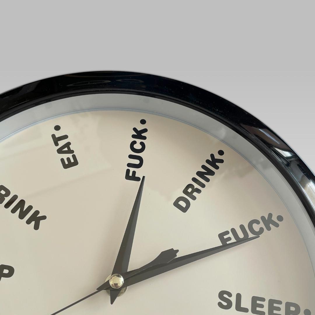 希少【HUF × SKATE MENTAL】ユーモアデザイン 掛け時計 クロック