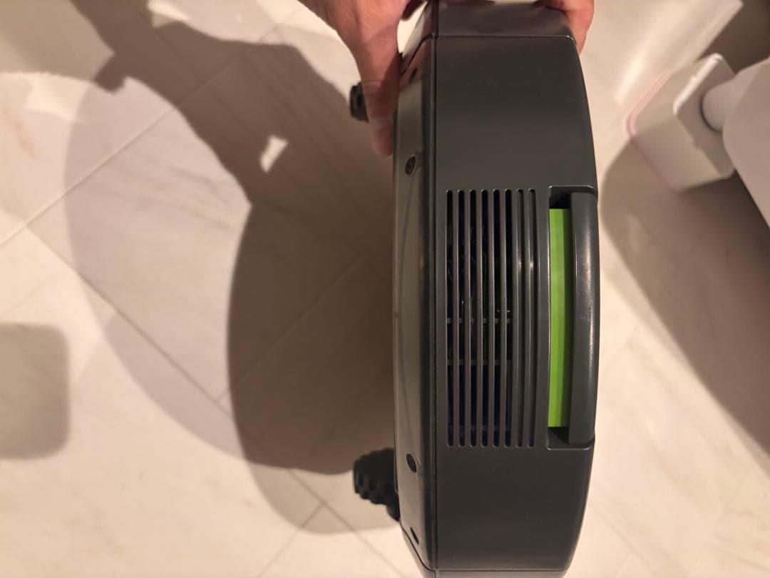 【売り切り価格】iRobot Roomba ロボット掃除機本体　ルンバ690