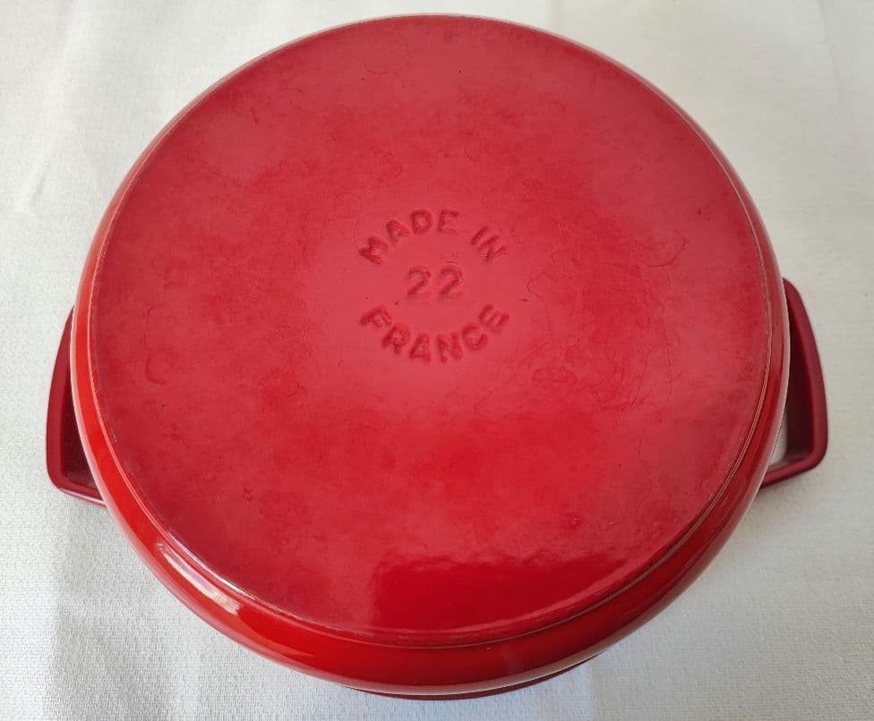 staub　ピコココットラウンド 22 チェリー